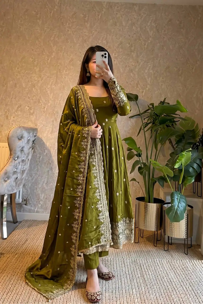 Ready to Wear Two Tone Anarkali Gown Set