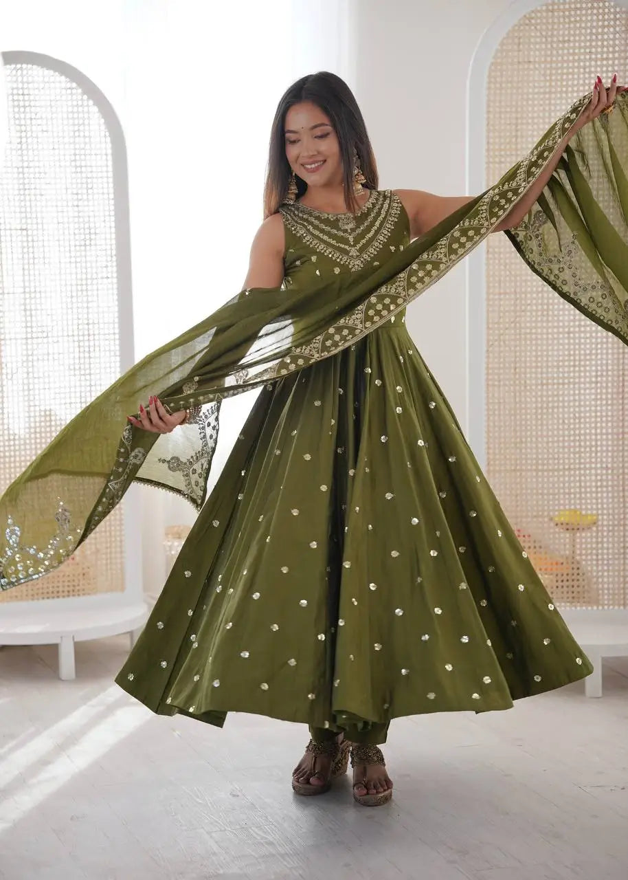 Roman Chanderi Silk Embroidered Anarkali Suit Set