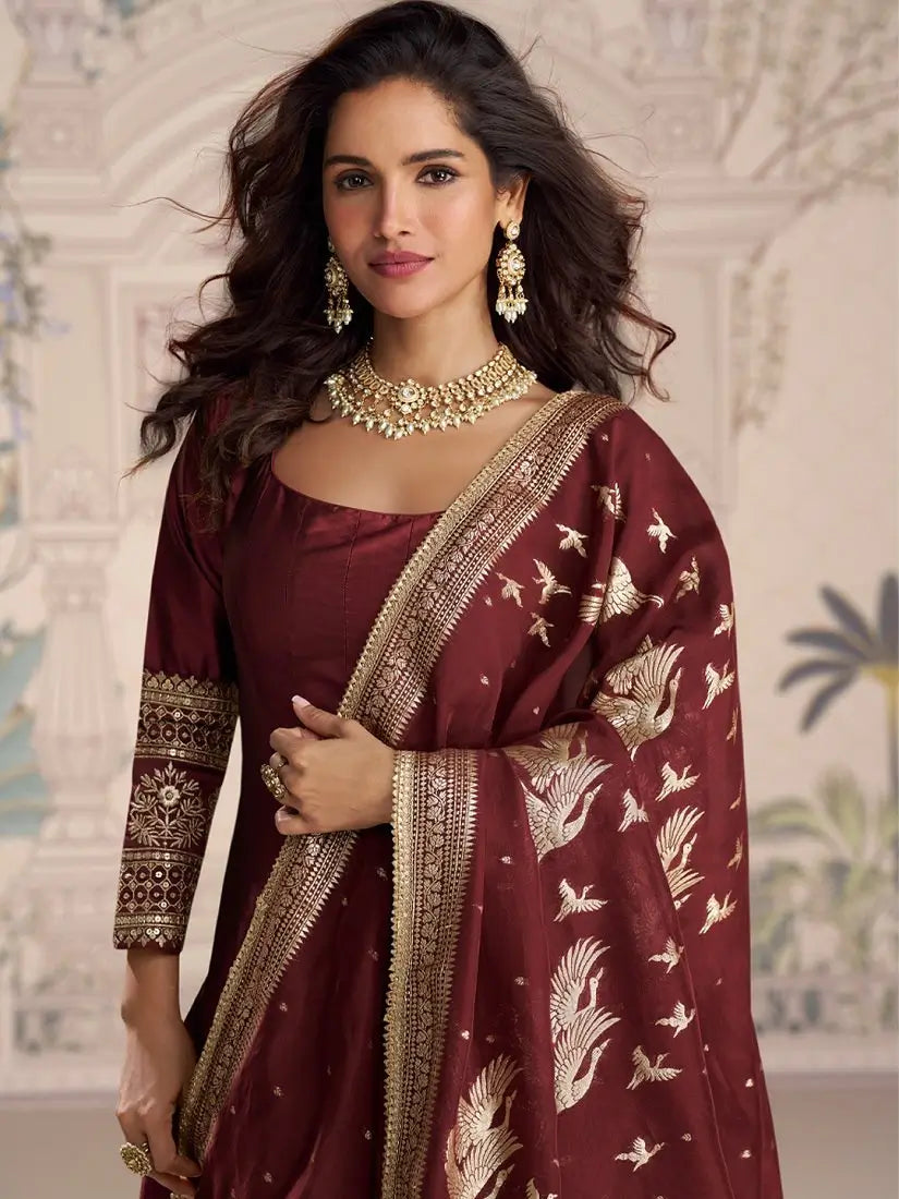Royal Grace Anarkali Gown Set for Festive and Wedding Wear