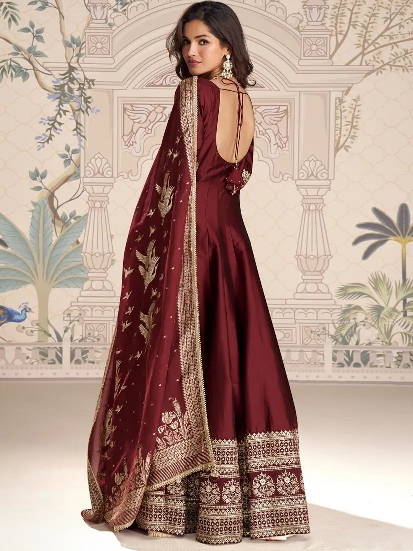 Royal Grace Anarkali Gown Set for Festive and Wedding Wear