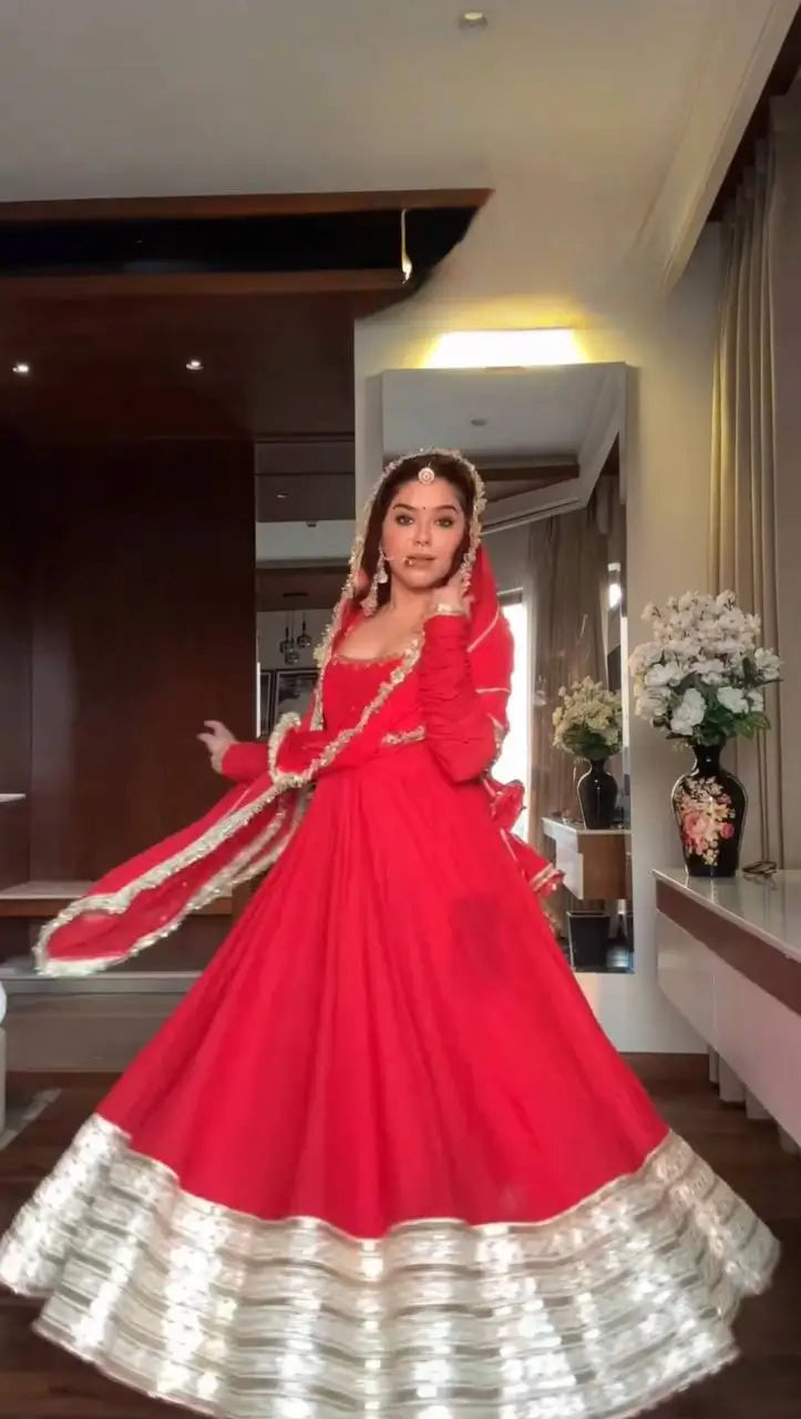 Royal Grace Georgette Anarkali Set