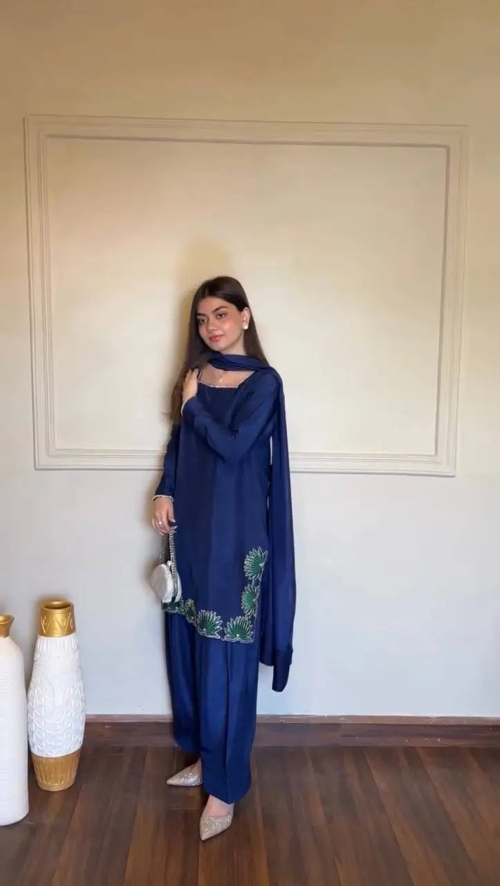 Sapphire Lotus American Silk Farshi Set