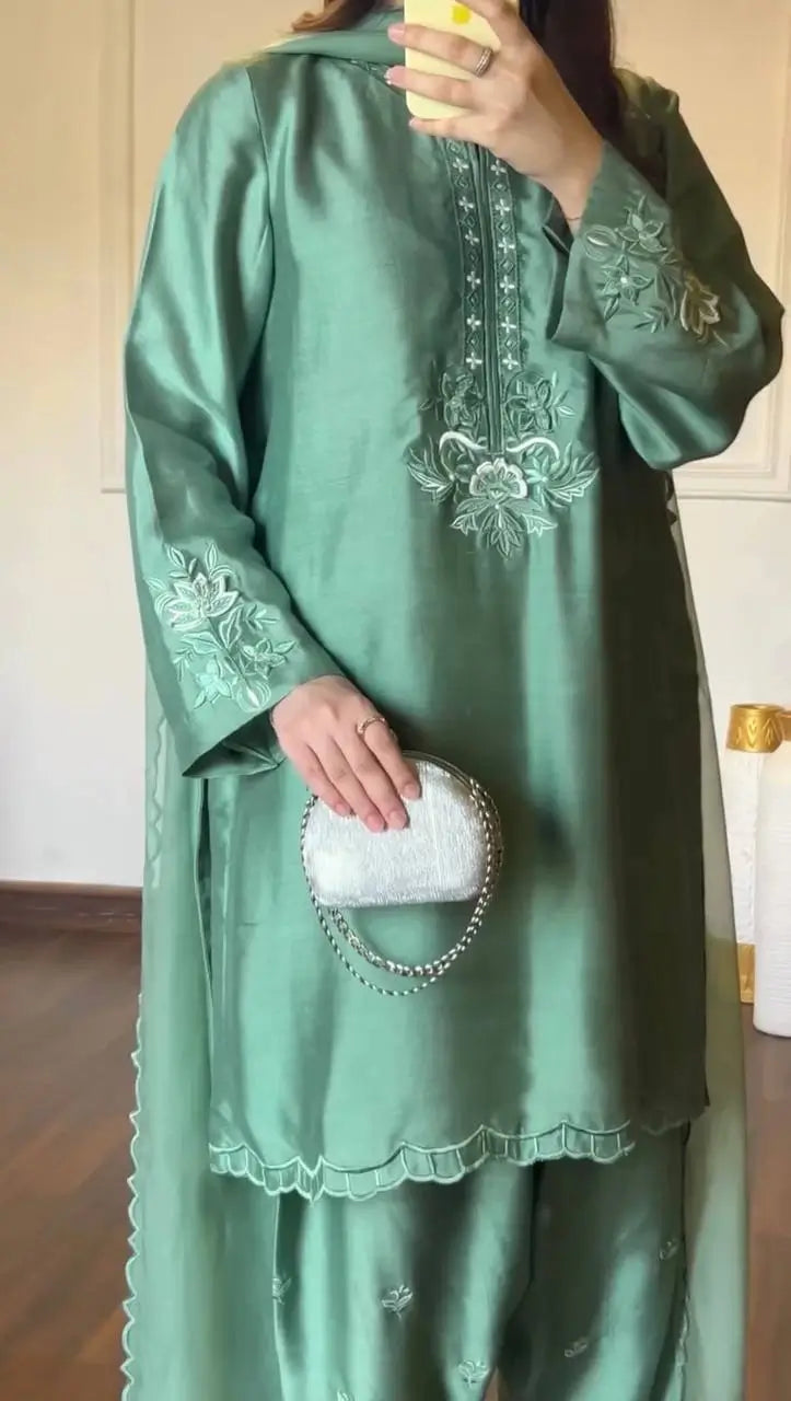Sapphire Lotus American Silk Farshi Set