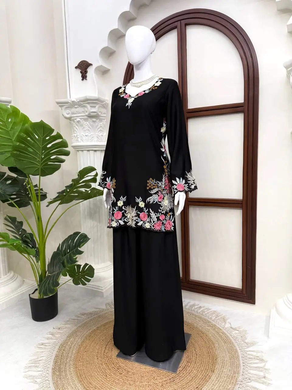 Sapphire Lotus American Silk Farshi Set