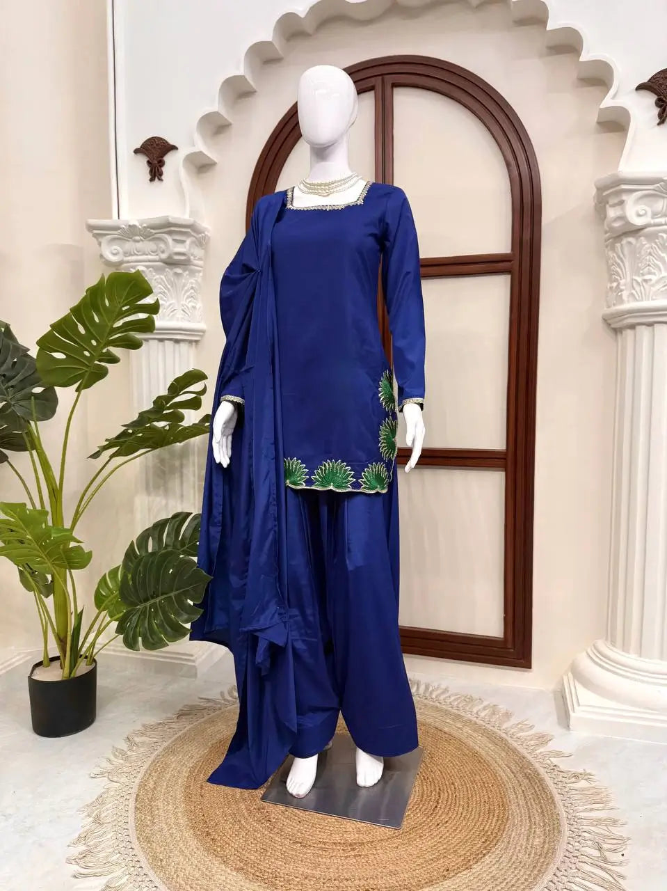 Sapphire Lotus American Silk Farshi Set