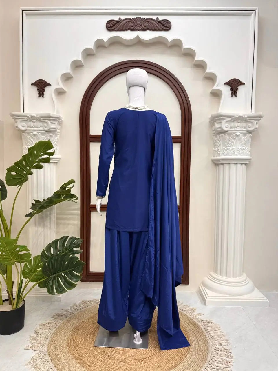 Sapphire Lotus American Silk Farshi Set