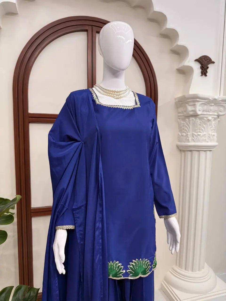 Sapphire Lotus American Silk Farshi Set