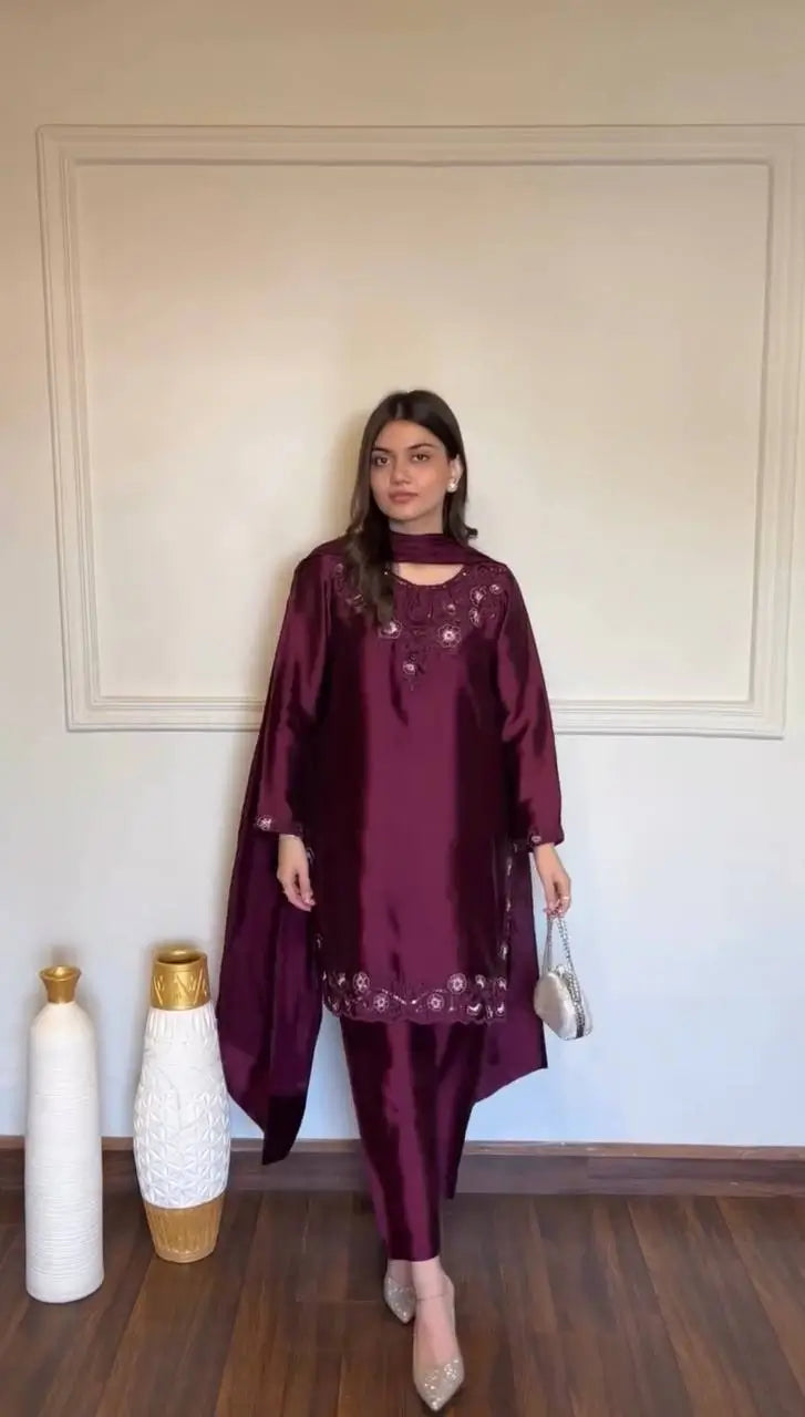 Sapphire Lotus American Silk Farshi Set