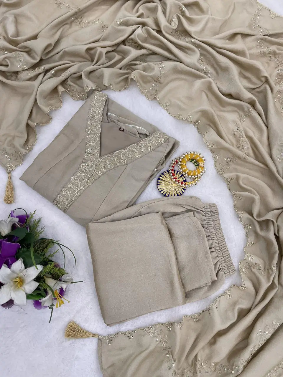 Scalloped Vine Anarkali Set
