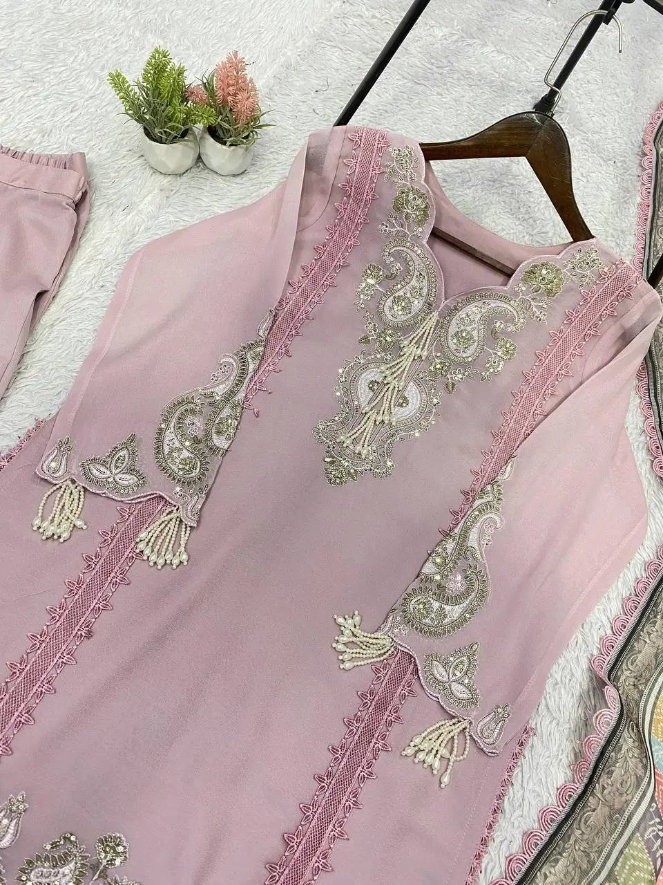 Sequin Paisley Scalloped Kurti Set