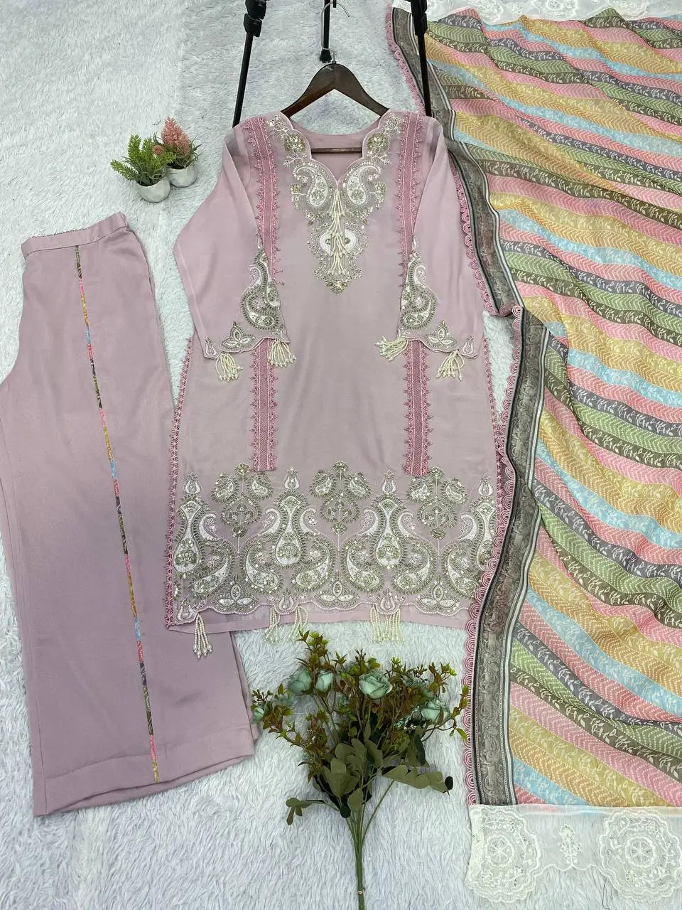 Sequin Paisley Scalloped Kurti Set