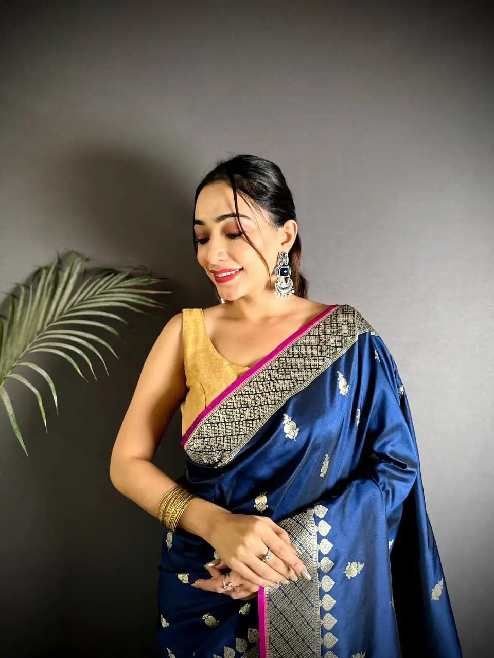 Soft Silk Saree with Rich Zari Border and Woven Pallu