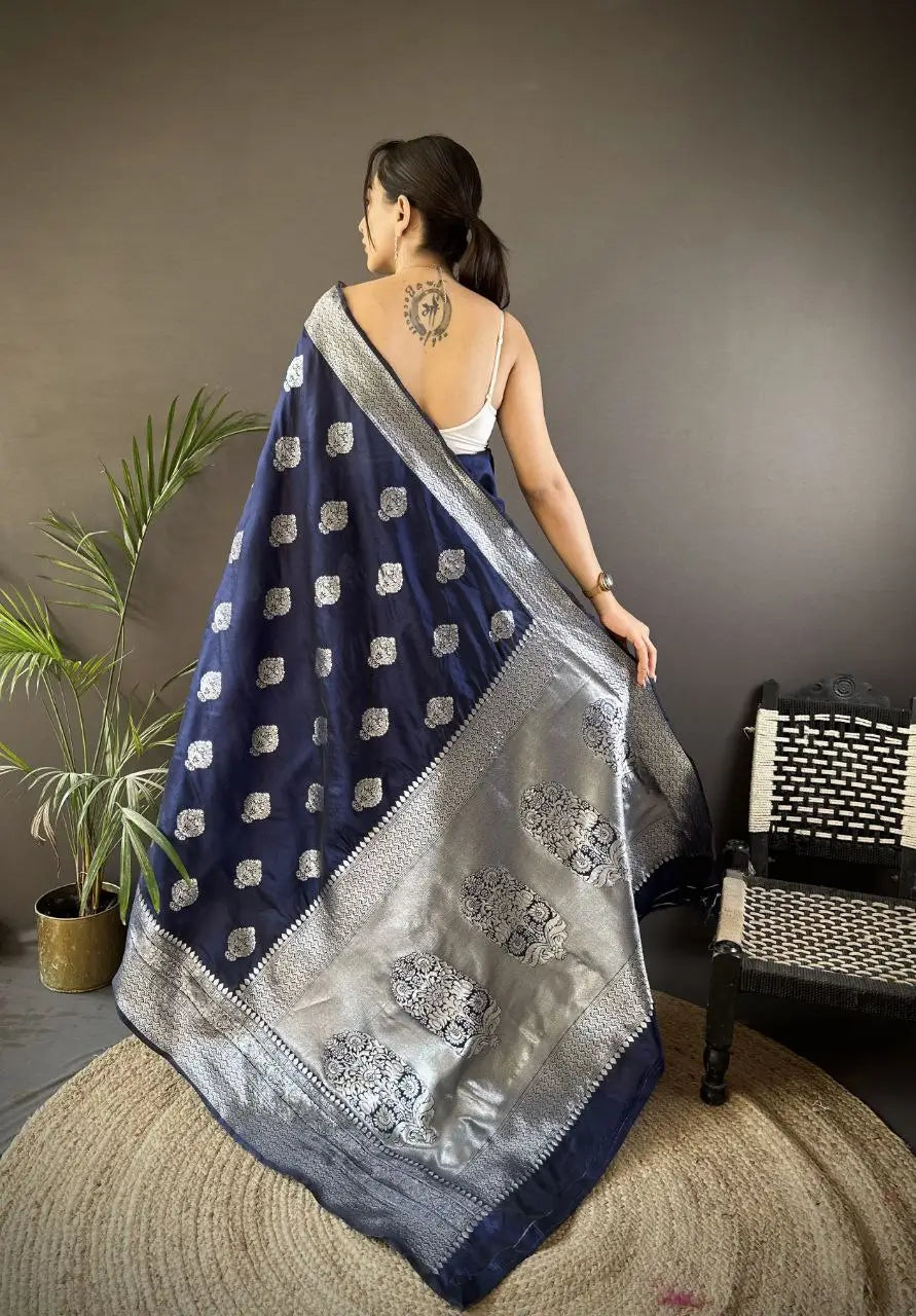 Soft Silk Saree with Rich Zari Border and Woven Pallu