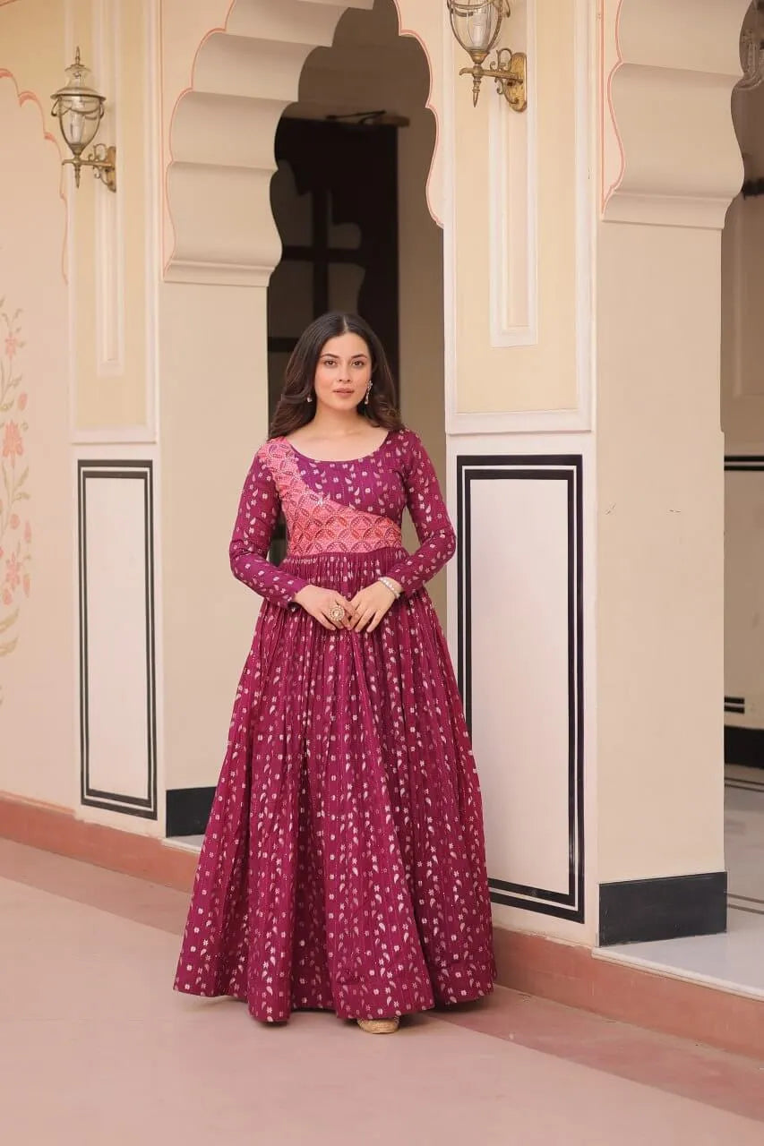 Staple Jacquard Weaving Work Gown | Position Print Choli | Rama & Wine | 3 Mtr Flair