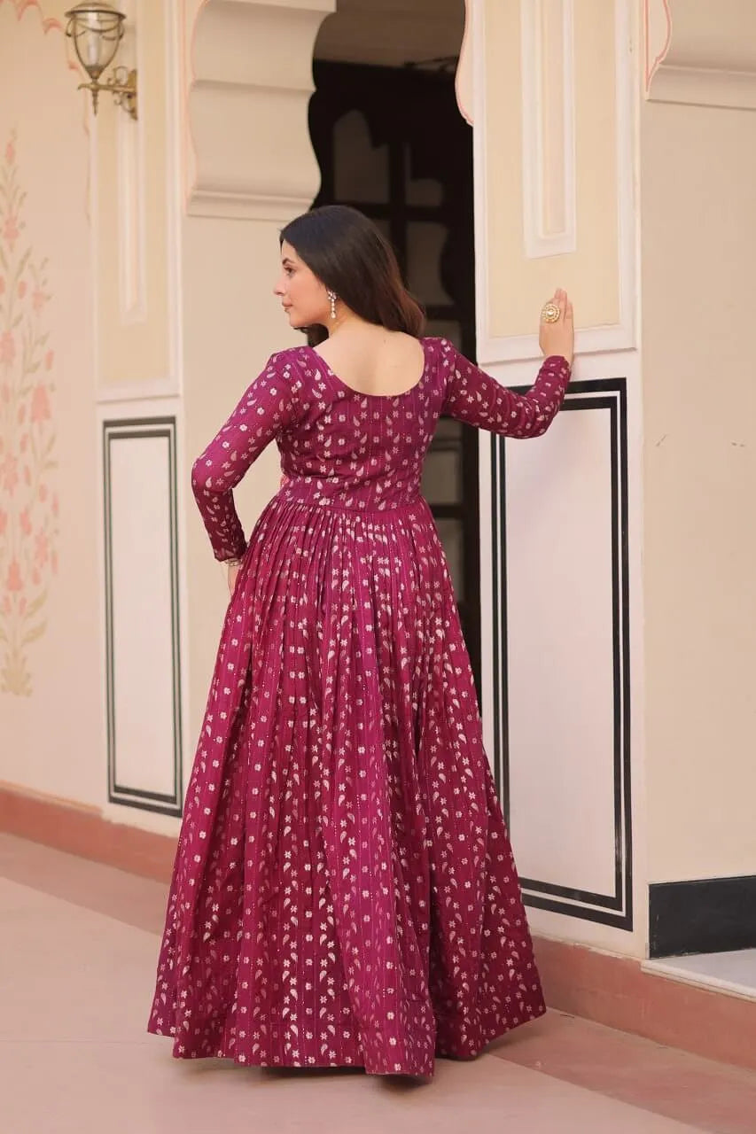 Staple Jacquard Weaving Work Gown | Position Print Choli | Rama & Wine | 3 Mtr Flair