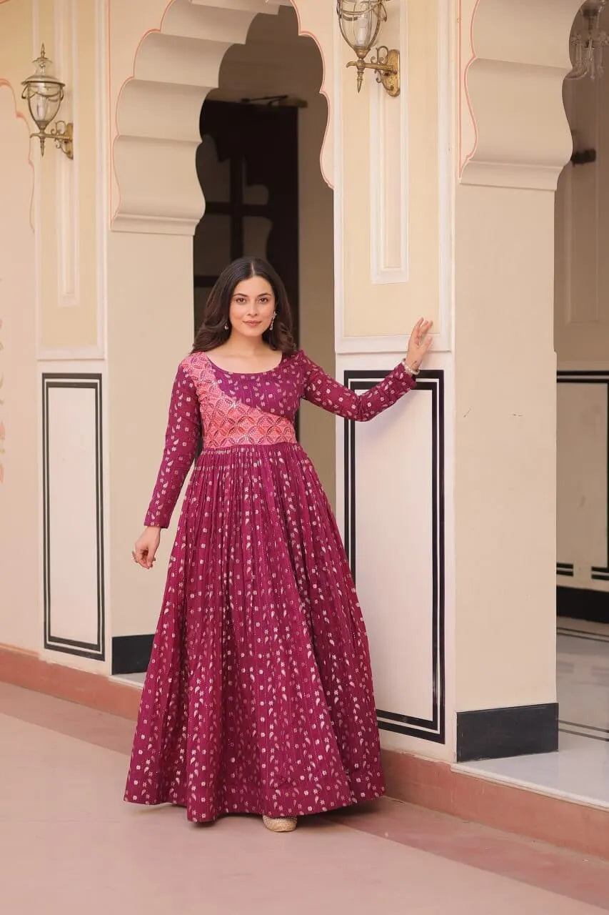 Staple Jacquard Weaving Work Gown | Position Print Choli | Rama & Wine | 3 Mtr Flair