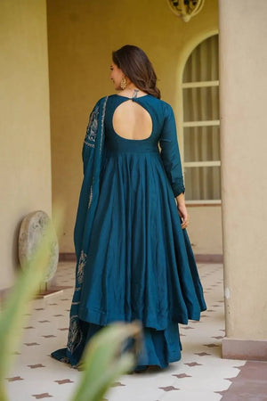 Teal Keyhole Back Anarkali