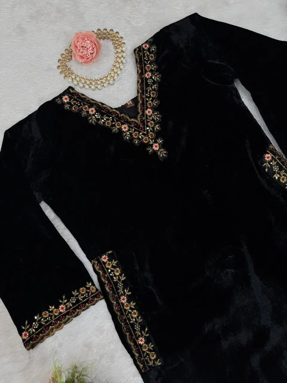 Velvet Embroidered Suit Set with Side Pockets