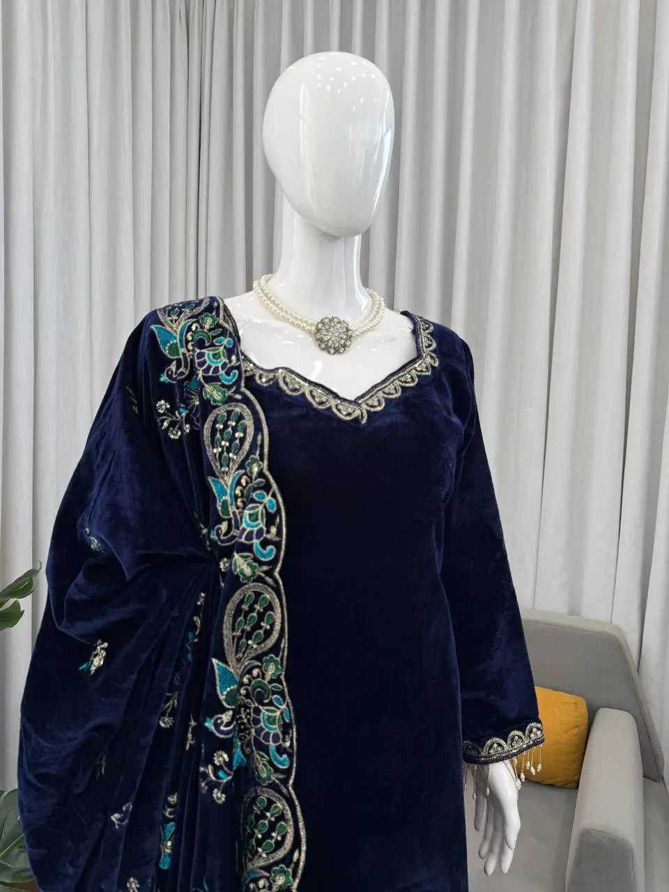 Velvet Embroidered Suit Set with Velvet Dupatta