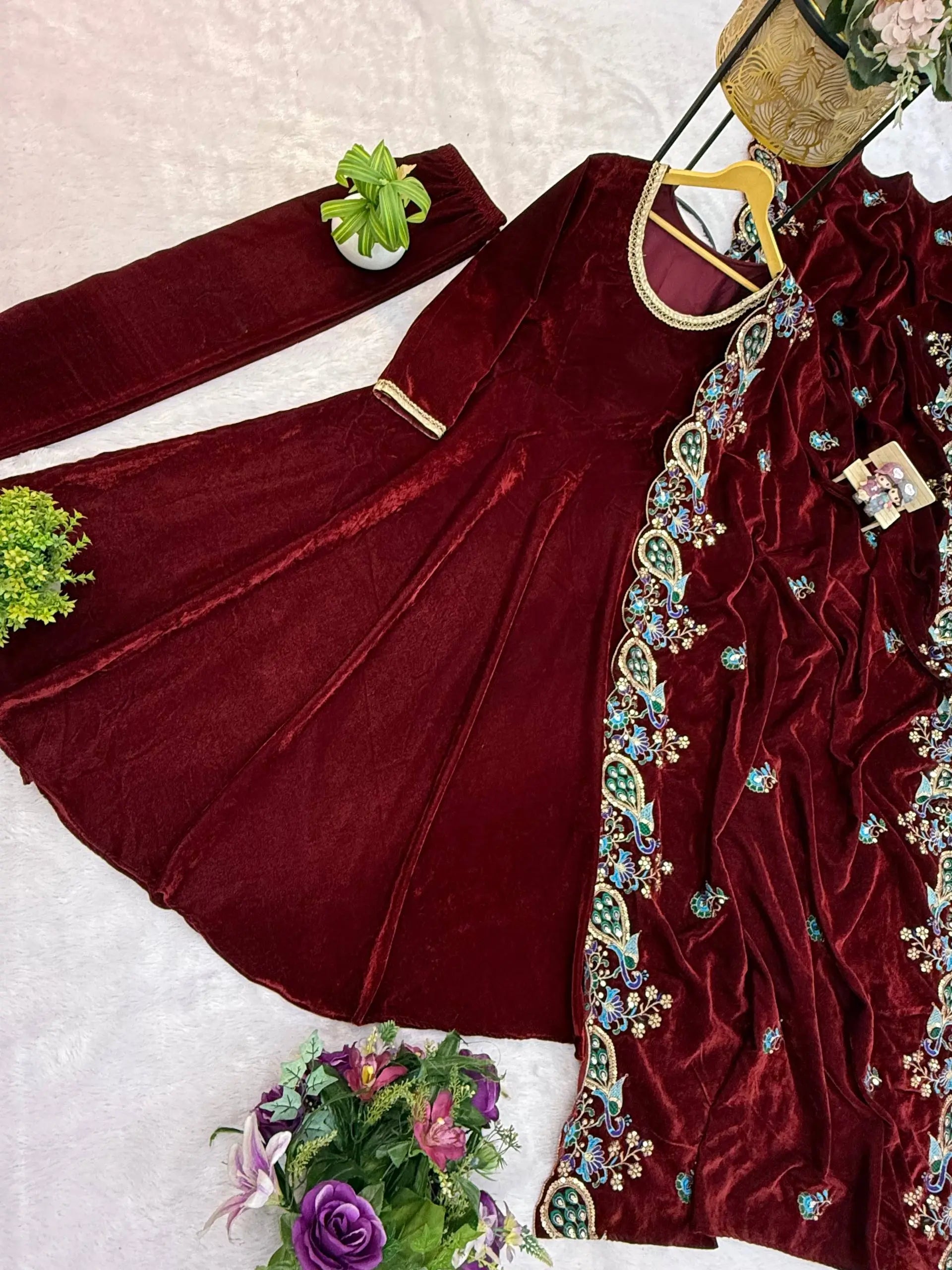Velvet Kurta Pant Set With Embroidered Dupatta