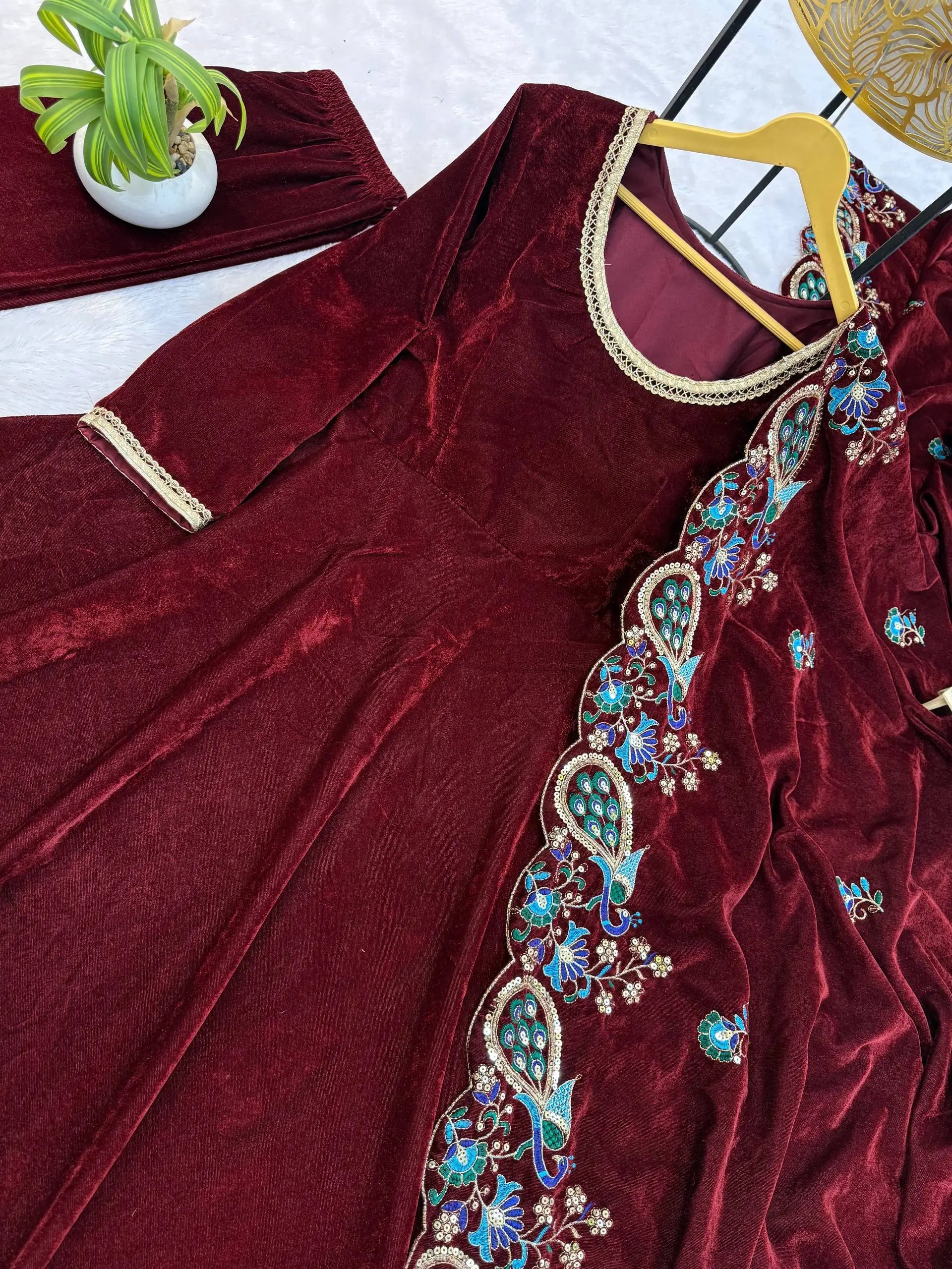 Velvet Kurta Pant Set With Embroidered Dupatta