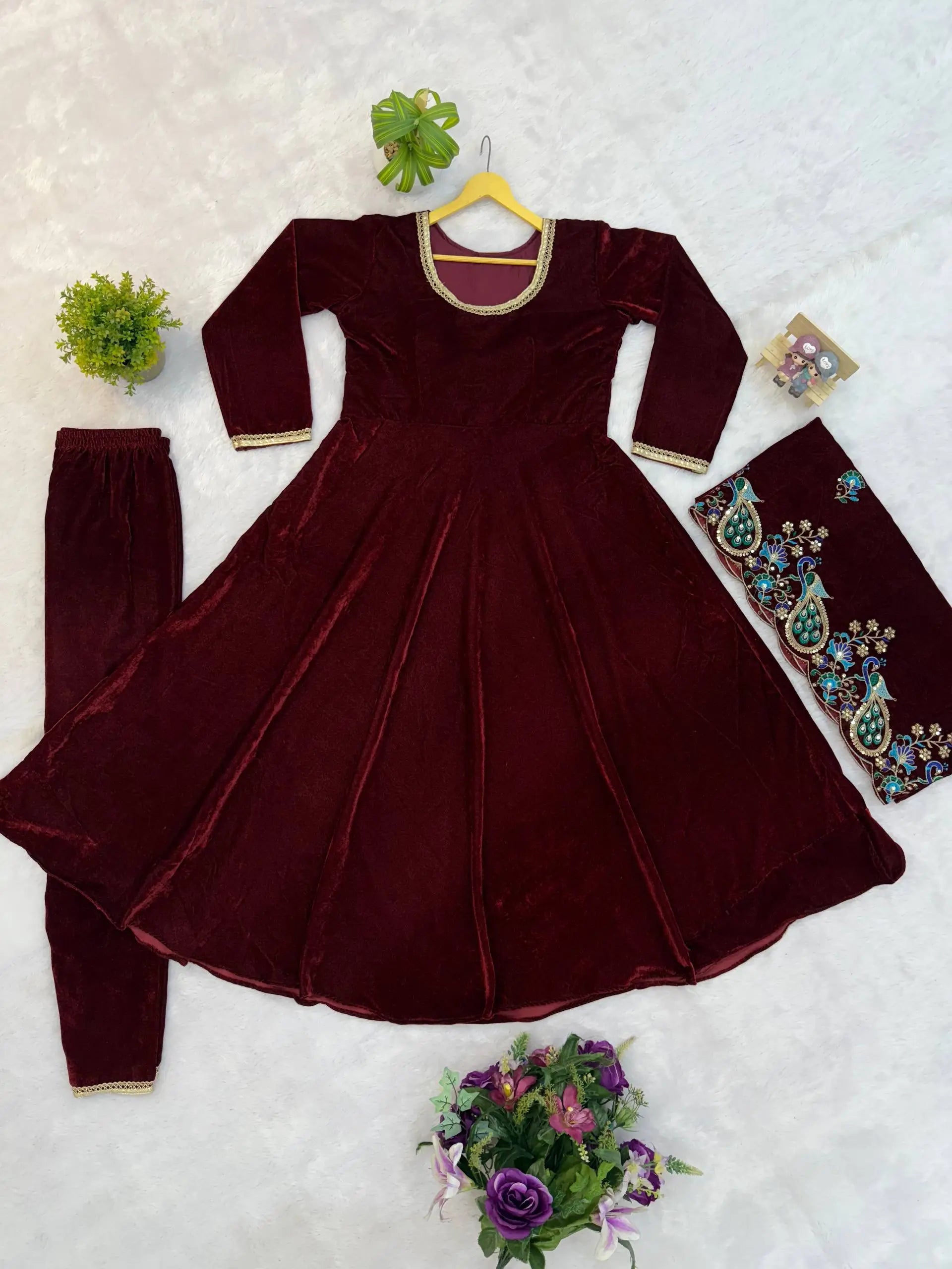 Velvet Kurta Pant Set With Embroidered Dupatta
