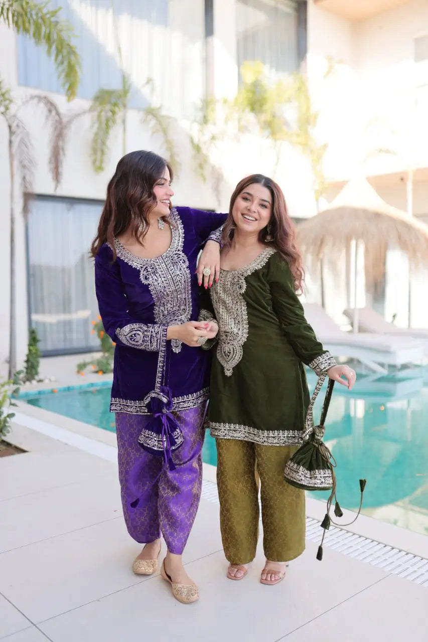 Velvet Zari Embroidered Kurta Pant Set With Batwa