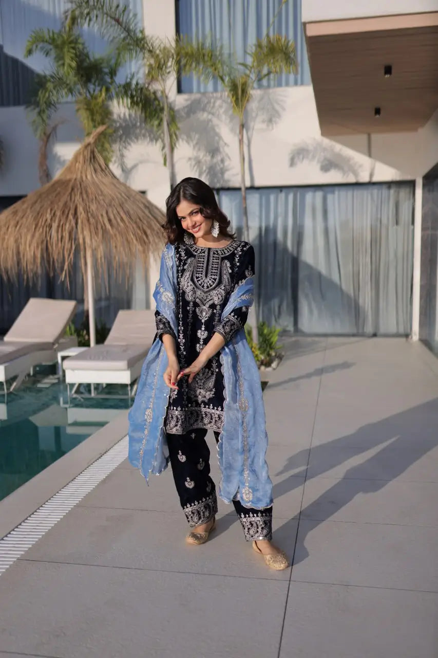Velvet Zari Embroidered Kurta Pant Set With Dupatta