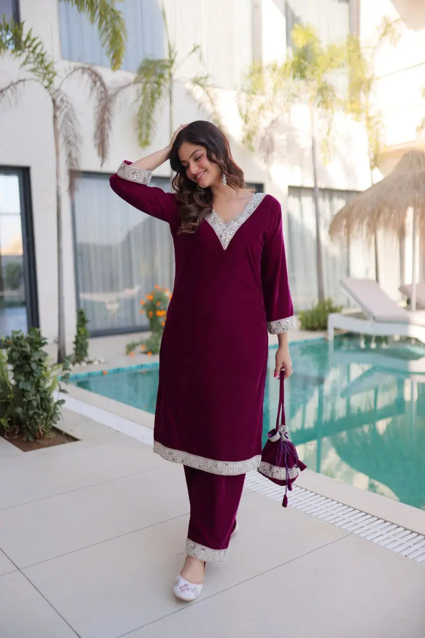 Velvet Zari Mirror Work Kurta Pant Set With Batwa