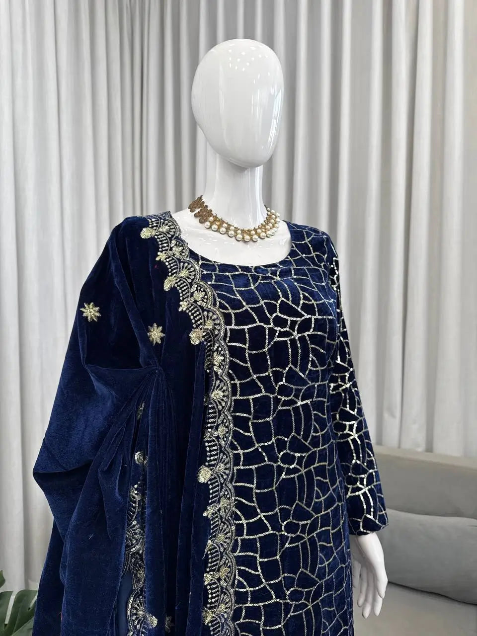 Viscose Velvet Embroidered Suit Set