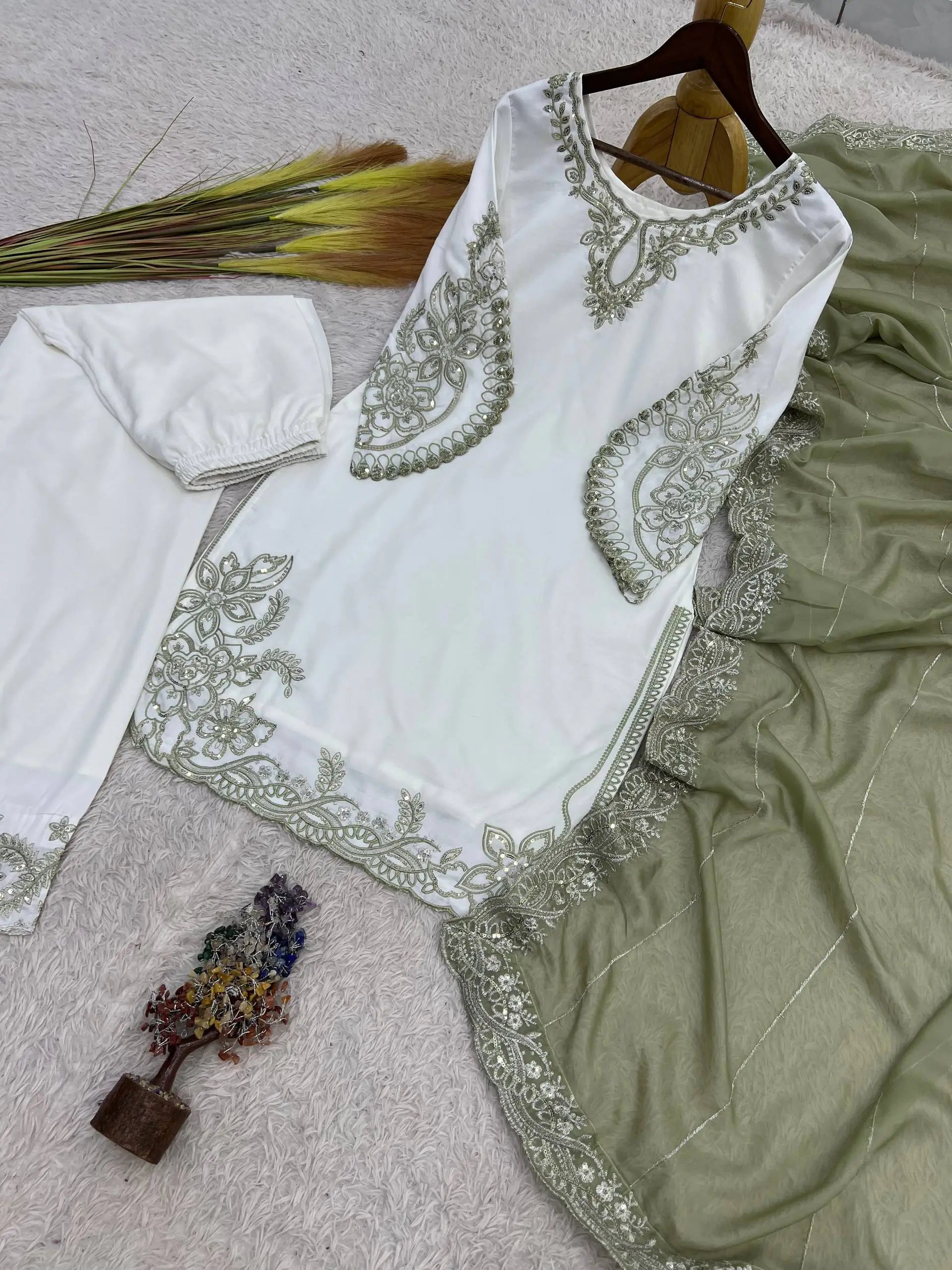 White Cutwork Embroidered Kurti