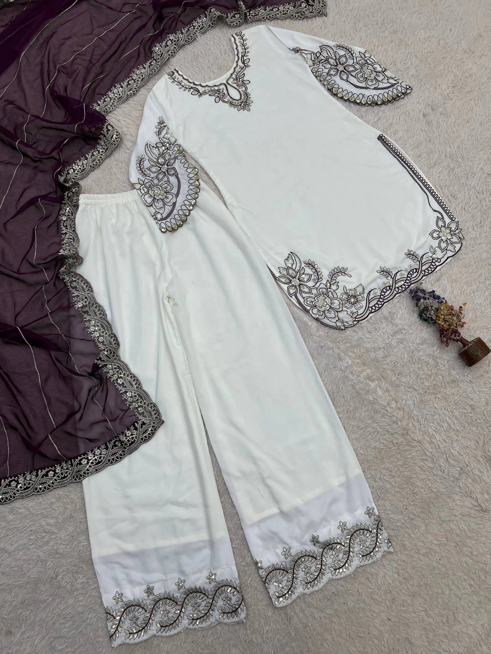 White Cutwork Embroidered Kurti