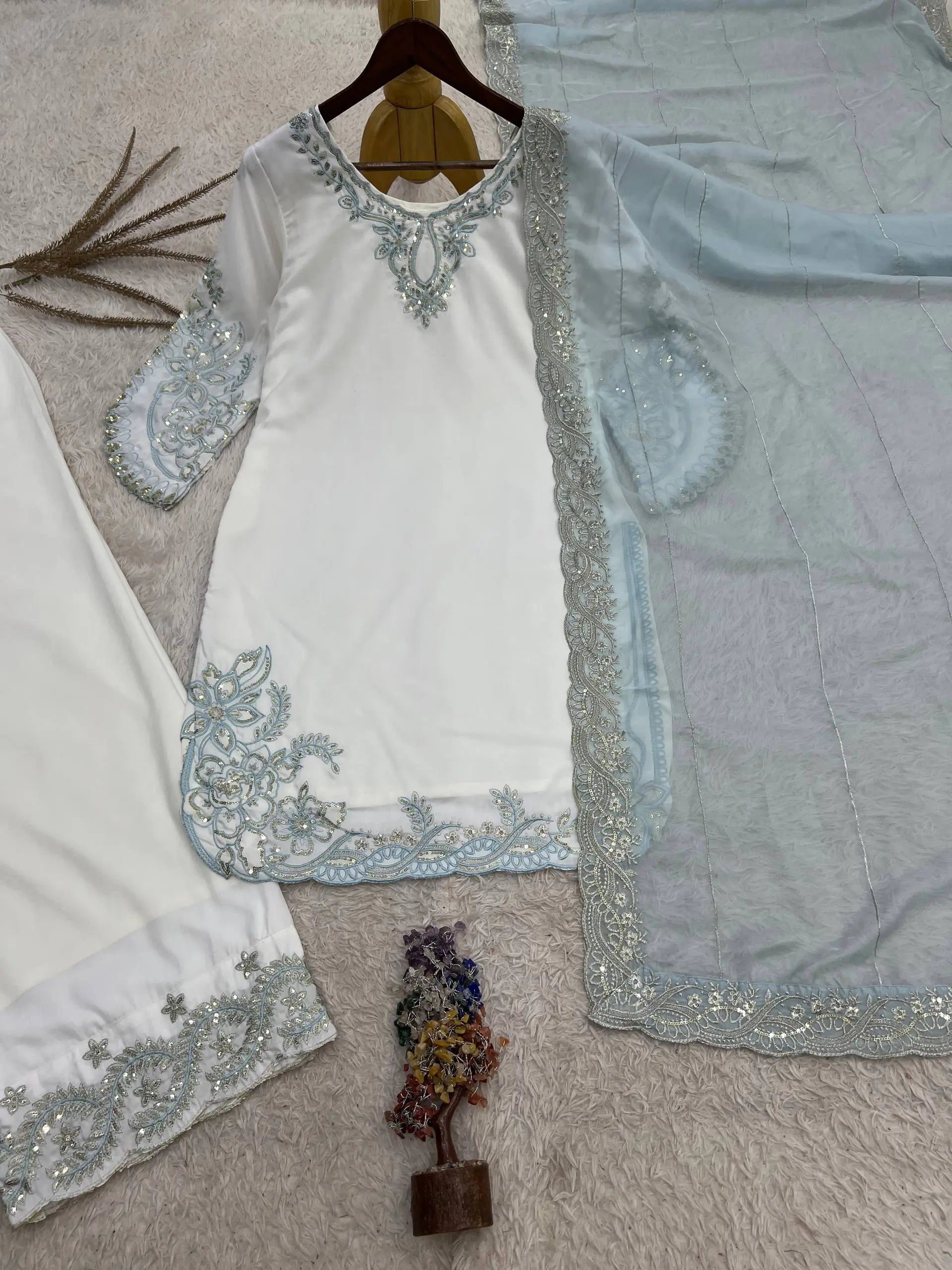 White Cutwork Embroidered Kurti