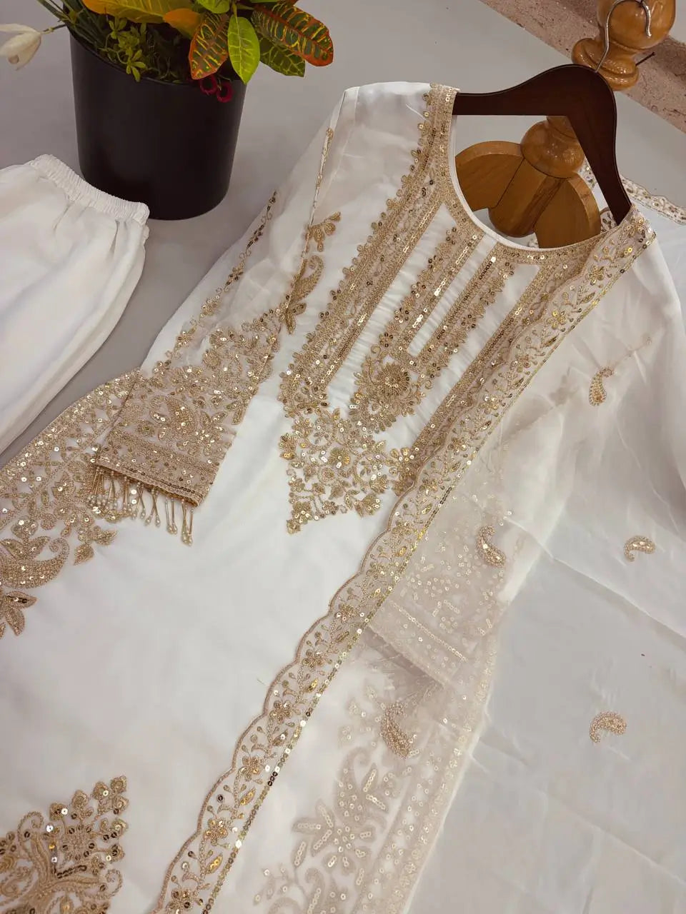 Zari Sequin Embroidered Palazzo Suit