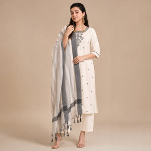 Ivory Paisley Embroidered Kurta